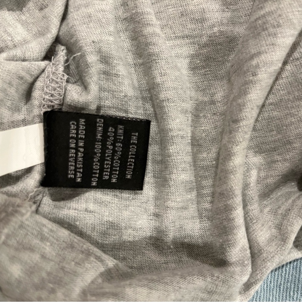 Trendy Gray and Blue Crop Top with 'Good Vibes' Print - Picture 8 of 8